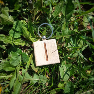 БРЕЛОК ДЕРЕВ'ЯНИЙ КВАДРАТНИЙ РУНА (ІССА KEYRING WOODEN SQUARE RUNE OF ISSA)